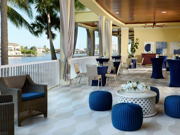 Laplaya Outdoor Dining Or Meeting Space